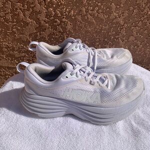 Bondi hokas size 8.5, lightly worn!